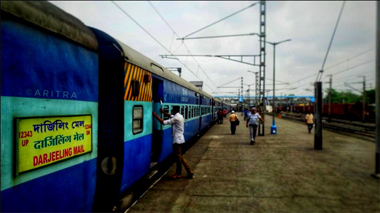 One and a half hour stuck down Darjeeling mail