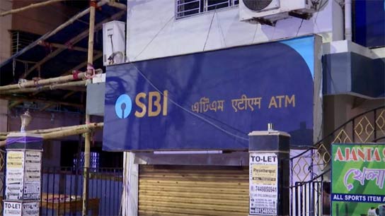Kolkata: 'Operation' criminals! Lakhs of rupees disappeared from ATMs
