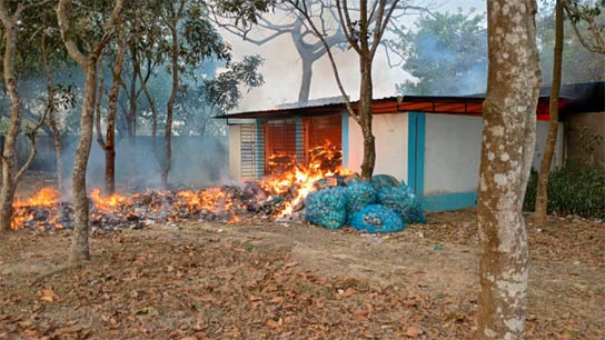 The fire brigade arrived and after some time, brought the fire under control