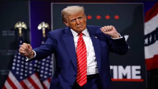 US President Donald Trump Says China Panicked Amid Tariff War