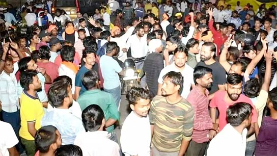 hindu outfits protest removal of loudspeakers in kanpur ahead of ram navami