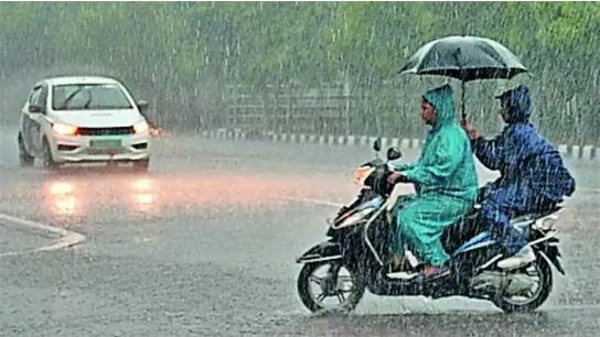 Deep Depression advanced and entered coast of Bengal causing heavy rain