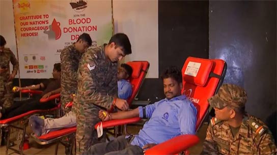 Blood donation camp arranged in kolkata to send blood to Indian army