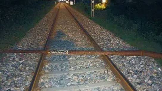 Attempt to derail train