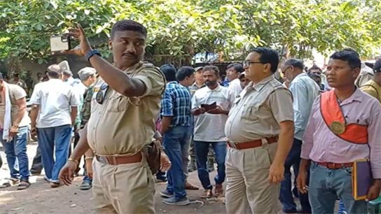 Purulia Landowner gets 12 kathas of land back from Ajit Mahato after long lawsuit
