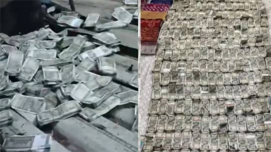Government Engineer Throws Away Money as soon as Investigators Arrive