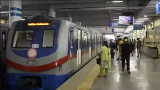 Disruptions seen on Dakshineswar-bound metro line in the afternoon