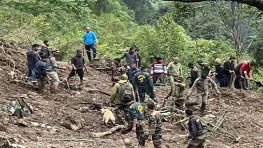 Many tourists still stranded in North Sikkim, search is on for missing soldiers, landslides in Kalimpong