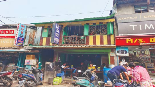 Rats have invaded the city's main roads and markets, as well as neighborhoods