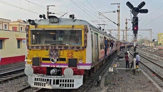 27 train cancelled in sealdah to dum dum section