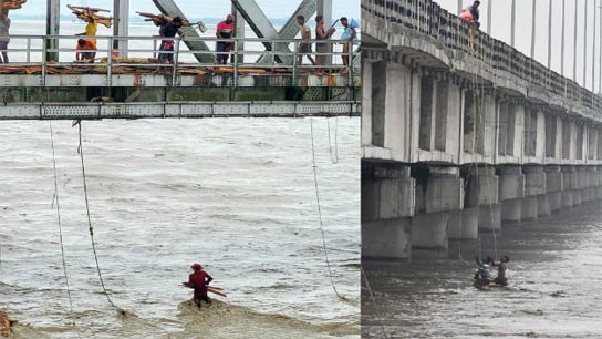 People risk their lives to collect wood and descend into the Teesta River