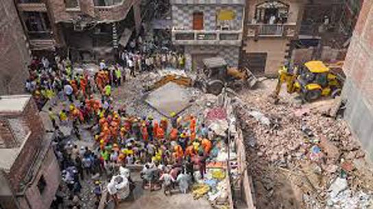 Four-storey building collapses in Delhi on saturday morning, several fear trapped under debris