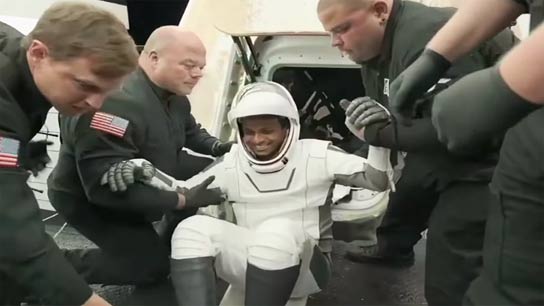 Indian Subhangshu sukla returned from space on earth after 3 weeks