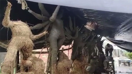 The sun is not visible, how will the idol dry Potters are worried