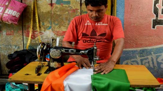 Tailors in Jalpaiguri city are making a profit by making national flags