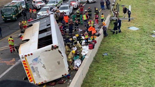 Several injured and dead after New York tourist bus crashed while returning from Niagara Falls
