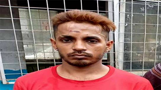 Arms recovered from a man in Sealdah station, arrested
