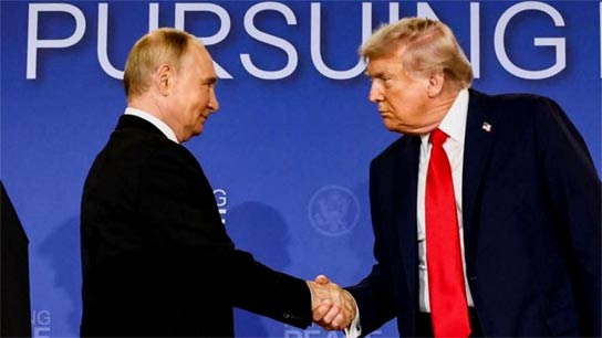 What did Donald Trump and Vladimir Putin said after the meeting in Alaska