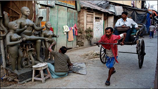Supreme Court orders hand pulled rickshaws inhuman, asks for rehabilitation