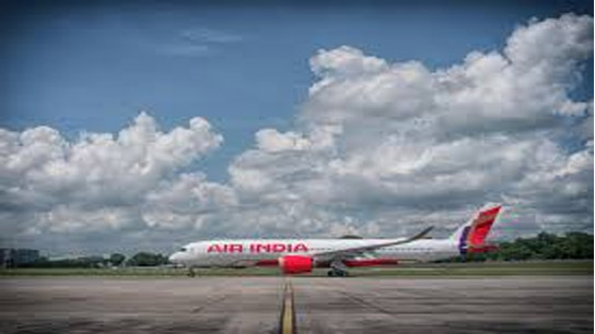 Engine problem in air india flight, returns to kolkata