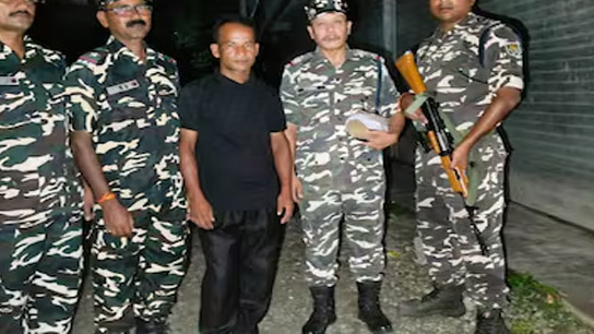 Another Bangladeshi caught by SSB on charges of illegal entry!