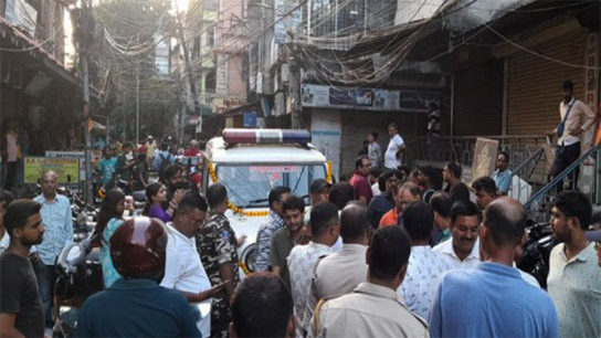A group of wholesale traders got into a scuffle with employees of a pharmaceutical company