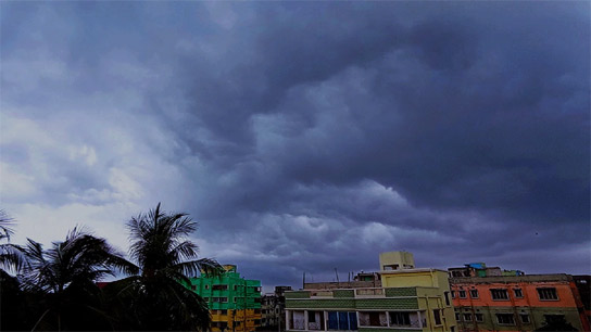 Thunderstorm warning in the next few minutes