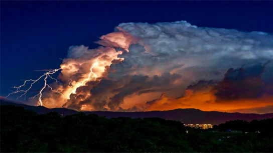 Panic over cumulonimbus clouds