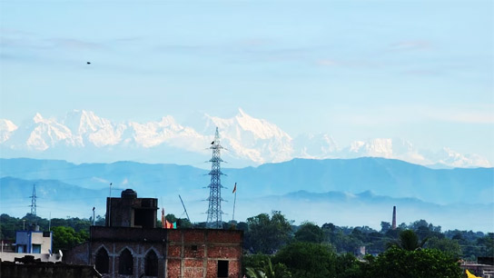 Clear weather, Everest clearly visible from Bihar