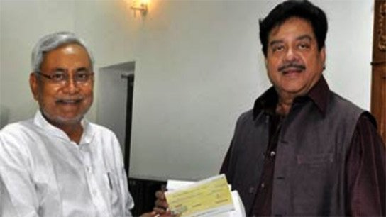 Trinamool MP Shatrughan Sinha praises Nitish