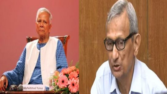 The chairs next to Yunus are becoming empty