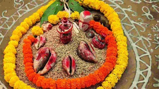History and Rituals of bengali paush lakshmi puja