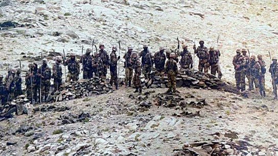 Pangong Tso raises concerns again! China's silent display of power on the Ladakh border