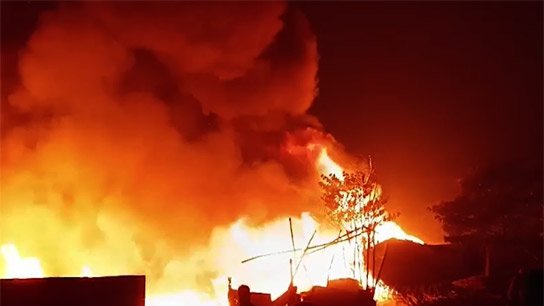 Kolkata is burning on a winter evening! Fire breaks out in Nonadanga slum
