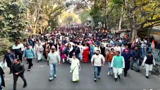 Trinamool's eye wash strategy! Mamata in unprecedented star-studded procession