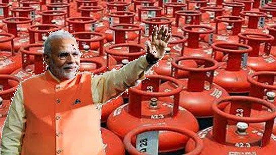Strict action will be taken if panic spreads over LPG, warns Modi