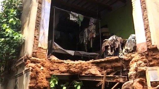 Old two-storey house collapsed at 24 Kashinath Dutta Street, Kolkata