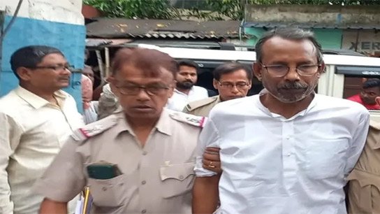 Former Trinamool Block President Mehmood Khan has been arrested in Jamalpur, East Burdwan, on charges of extortion, death threats and extortion of lakhs of rupees at gunpoint