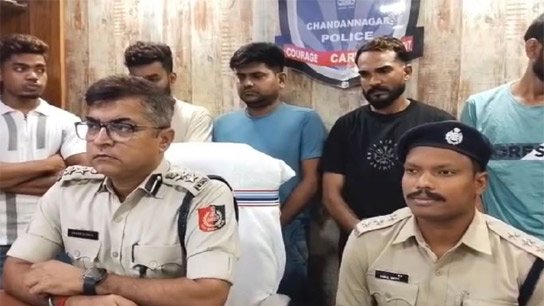 Cyber ​​gang sits in rented flat in Rishara in gang style, police nab 9 fraudsters