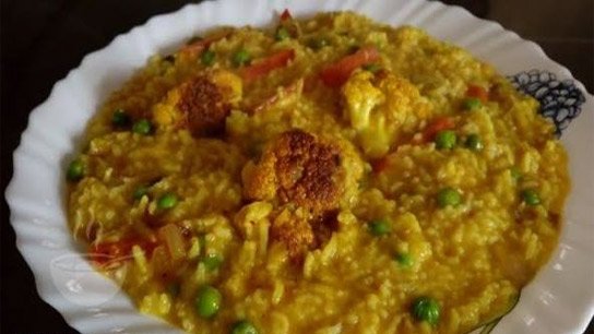 Try this new style khichdi recipe at your home for monsoon