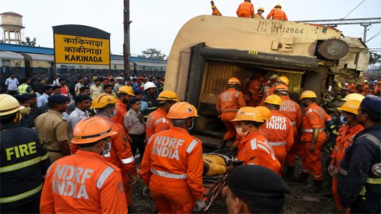 NDRF, state administration, fire brigade, doctors at Kankinara station! What's the matter?