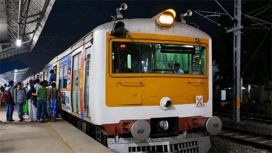 Sealdah-Bongaon Train Delayed
