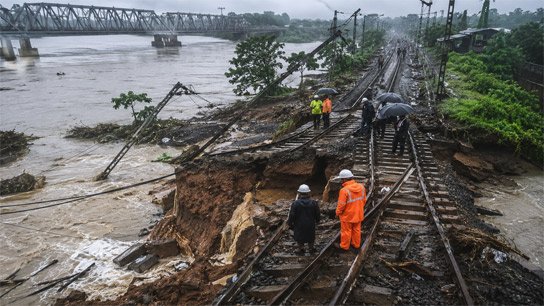 Another catastrophic landslide in New Farakka: 15-meter deep ditch from train line, 14 more long-distance trains canceled as evening traffic is disrupted