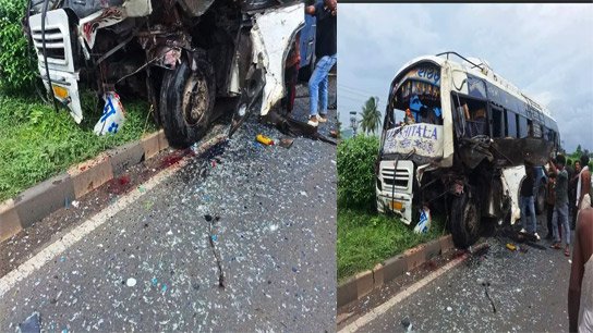 Tragic accident in Kulgachia bus race, several passengers injured
