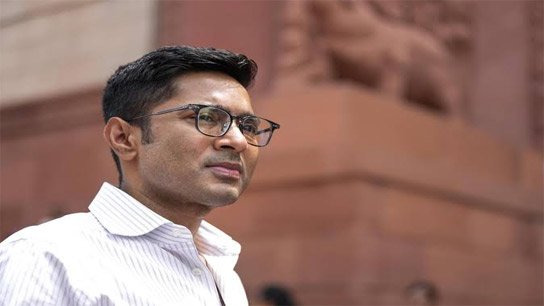 High Court does not interfere in Abhishek's urgent petition, sends case to appropriate bench