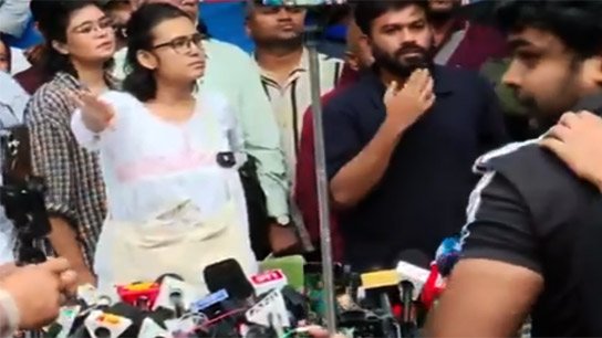 There was a huge uproar at Neha-Deepak's press conference!