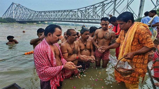 Tight security at Ganga Ghat surrounding Mahalaya Tarpan, floating barricades and bio-toilets in place