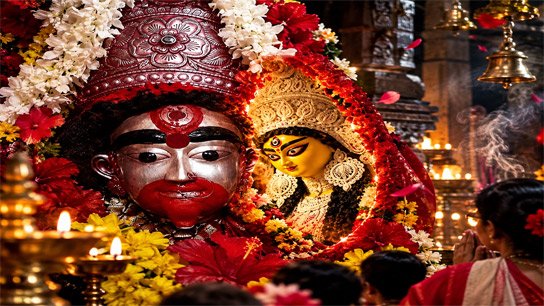 The form of Durga within the Mother Star! Unique worship during Sharadsav at Tarapeeth Temple in Birbhum
